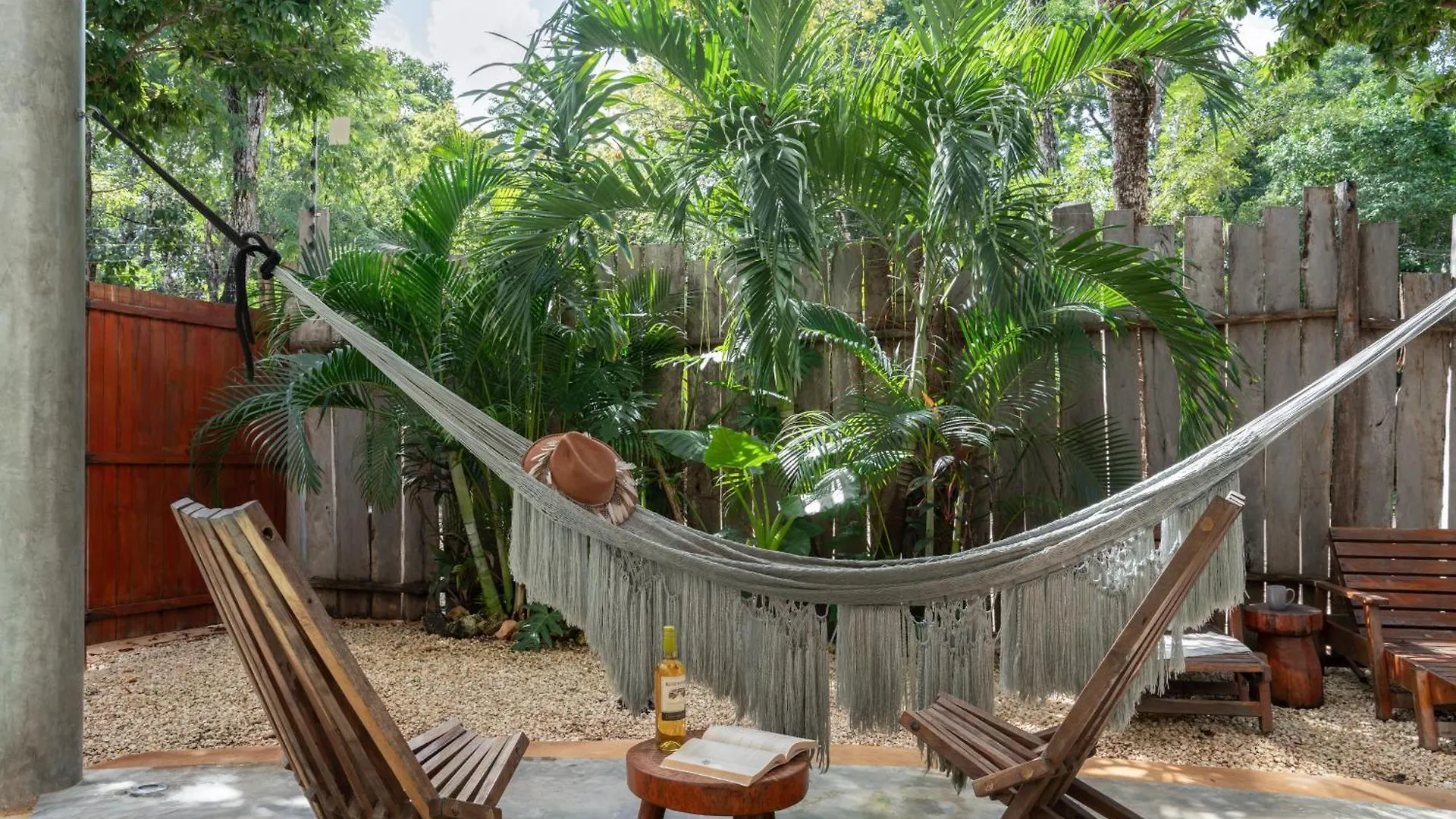 2 Tropical Bohemian Villas-2 Priv Pool-Bbq 3A-3B 툴룸 빌라
