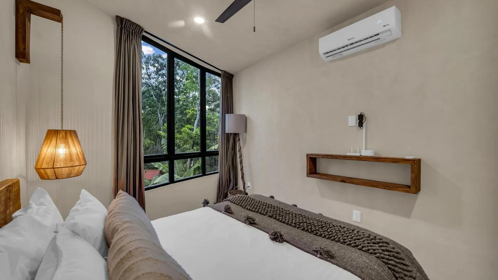 2 Tropical Bohemian Villas-2 Priv Pool-Bbq 3A-3B 툴룸